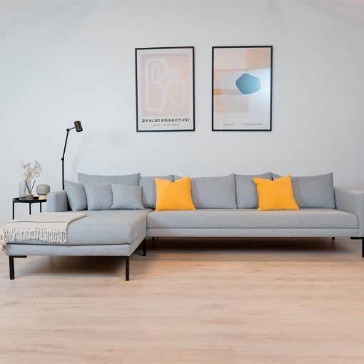 Milla Sofa med Chaiselong i Lysegrå – Nordisk Design