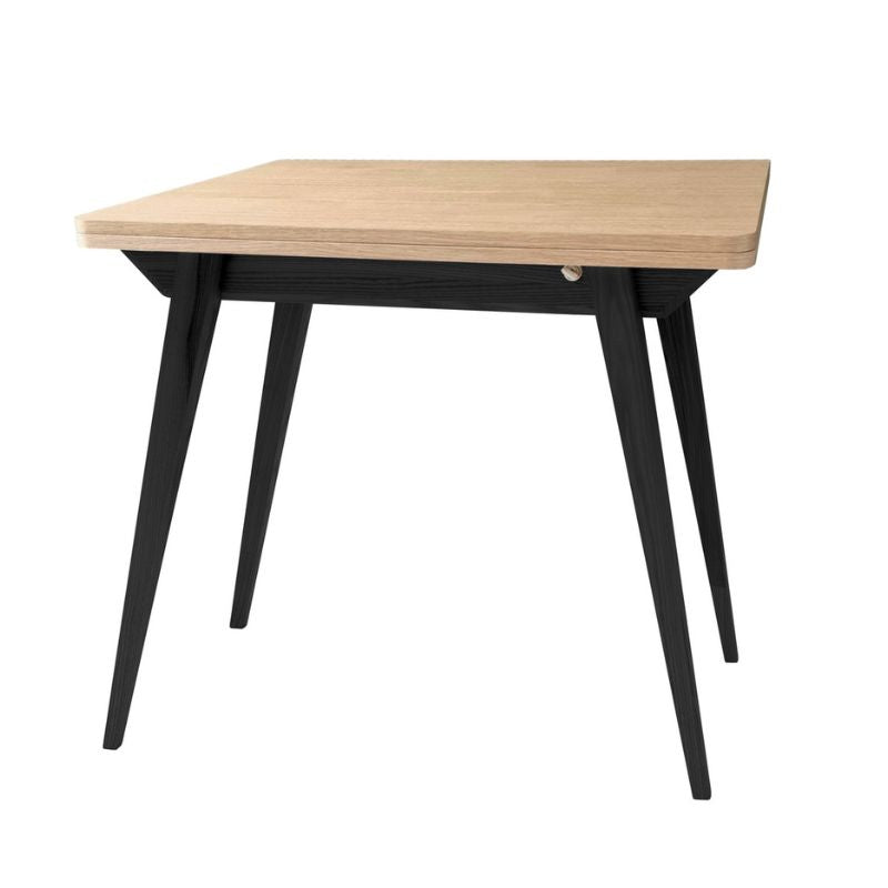 Fleksibelt Spisebord i Ask med Sorte Ben – Pladsbesparende Design